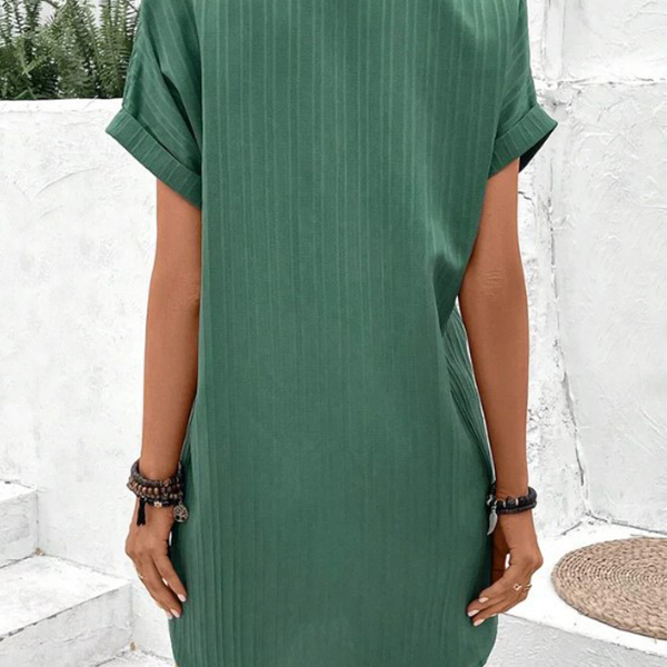 VM – Casual Zomerjurk met V-hals en Knoopdetails – Dames