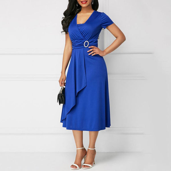 VM – Elegante Midi Jurk met Flatterende Pasvorm
