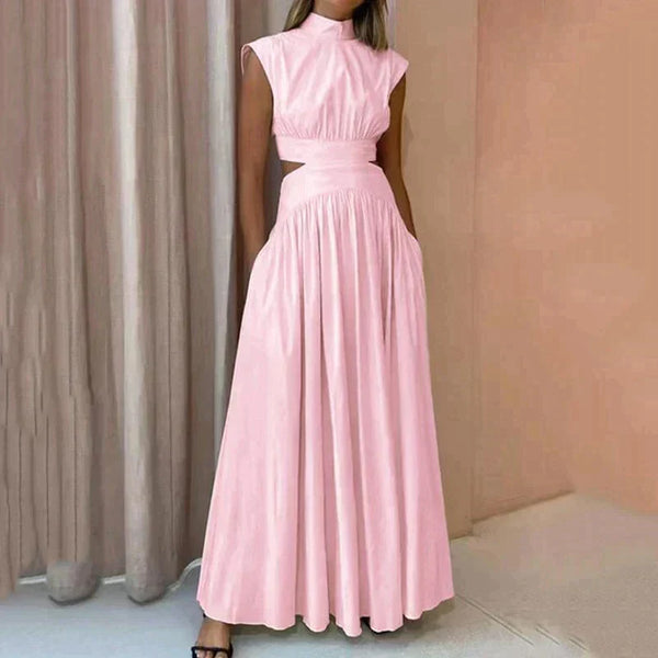 VM – Elegante Maxi-Jurk met Hoge Hals en Tailleaccent