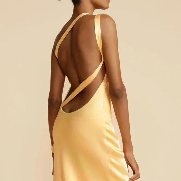 VM – One-Shoulder Avondjurk met Sculpturale Snit